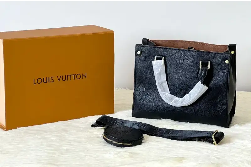 OnTheGo Black MM Monogram