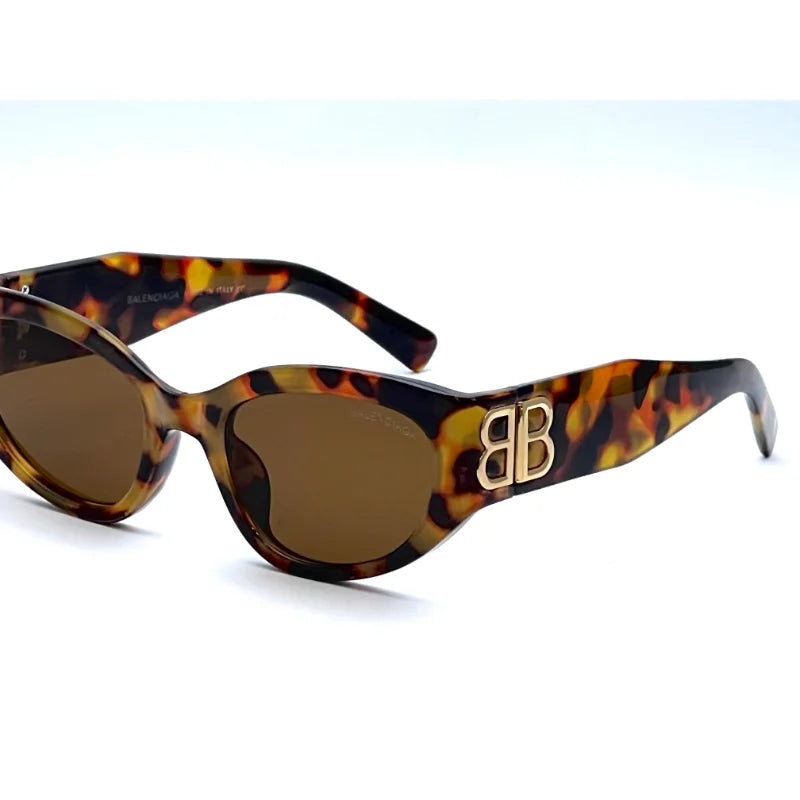 Balenciaga Bossy Round Af in Brown Sunglasses in Pakistan