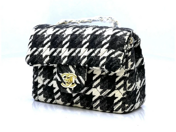 Chanel Mini Ladies Bags White Black Lining Color