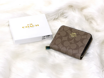 Coach Signature Canvas Zip Wallet – Brown