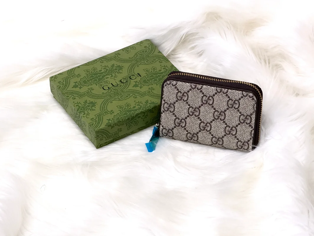 Gucci GG Monogram Zip Card Holder – Beige & Brown