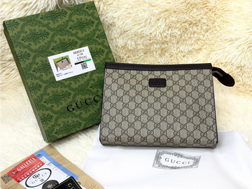 Gucci GG Supreme Beige Monogram Zip Pouch