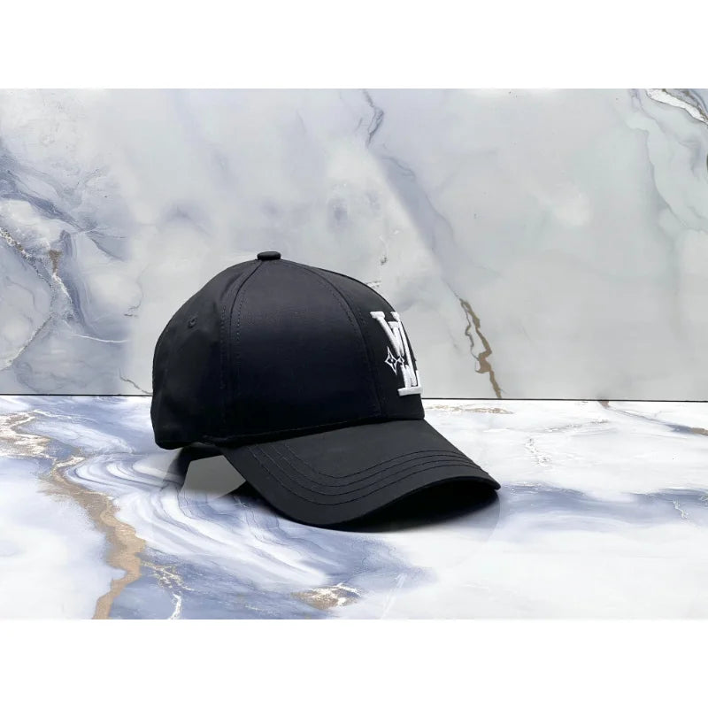 Louis Cap (Black)