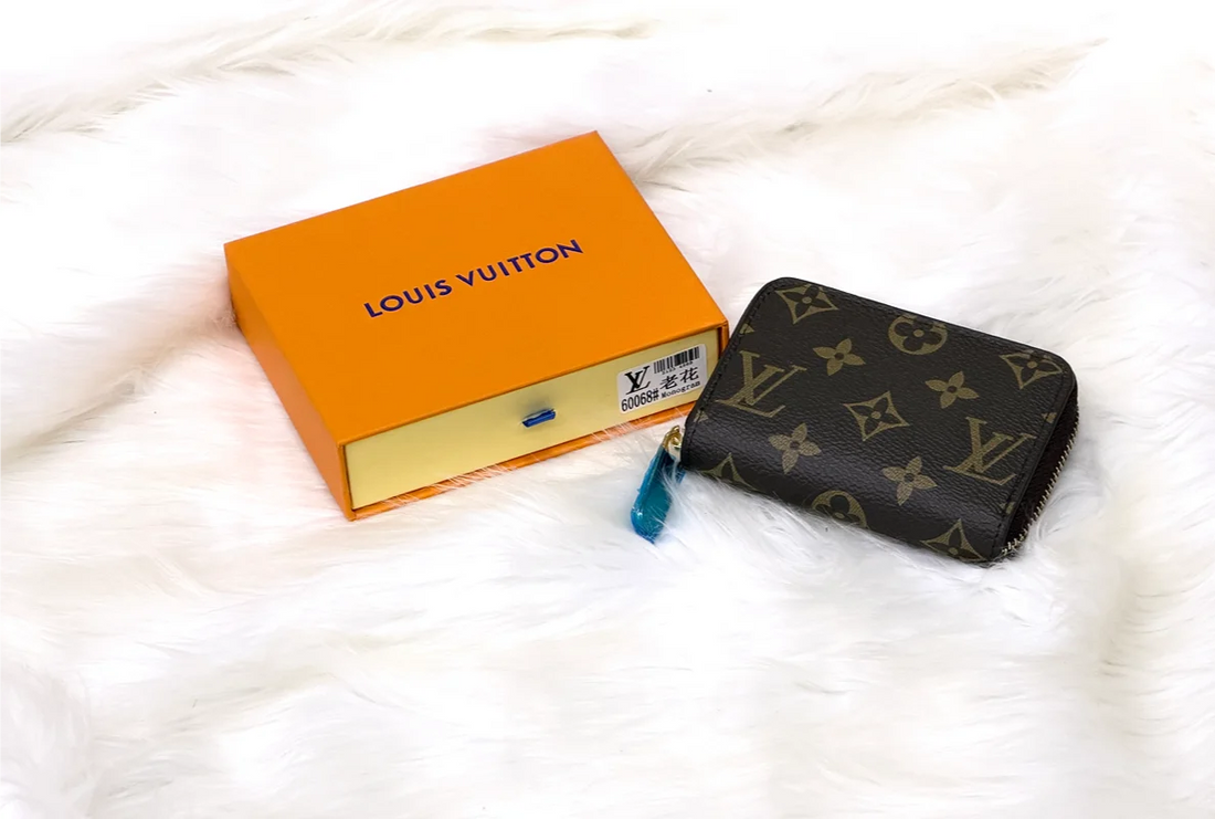 Louis Vuitton Monogram Brown Accordion Zip Card Holder