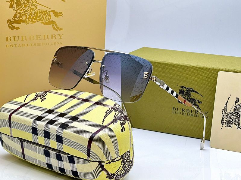 Burberry Printed SQ1